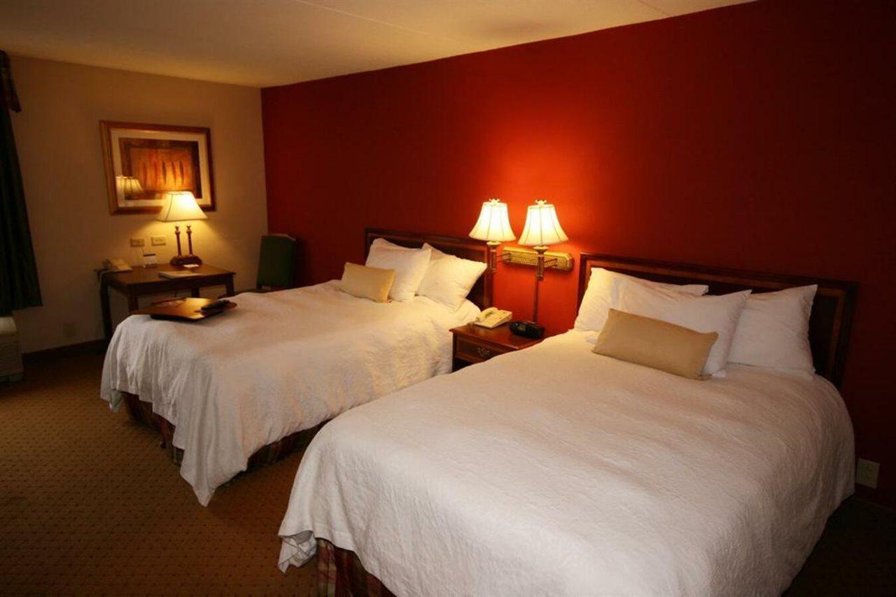 Hampton Inn Pennsville Екстер'єр фото