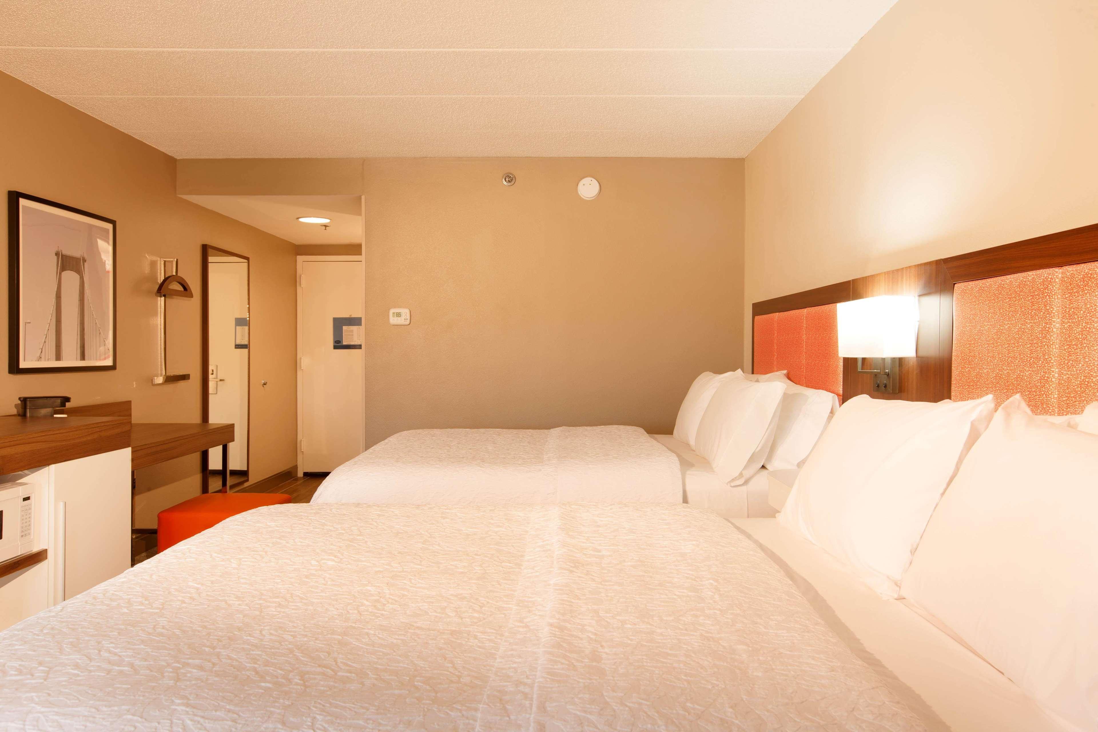 Hampton Inn Pennsville Екстер'єр фото