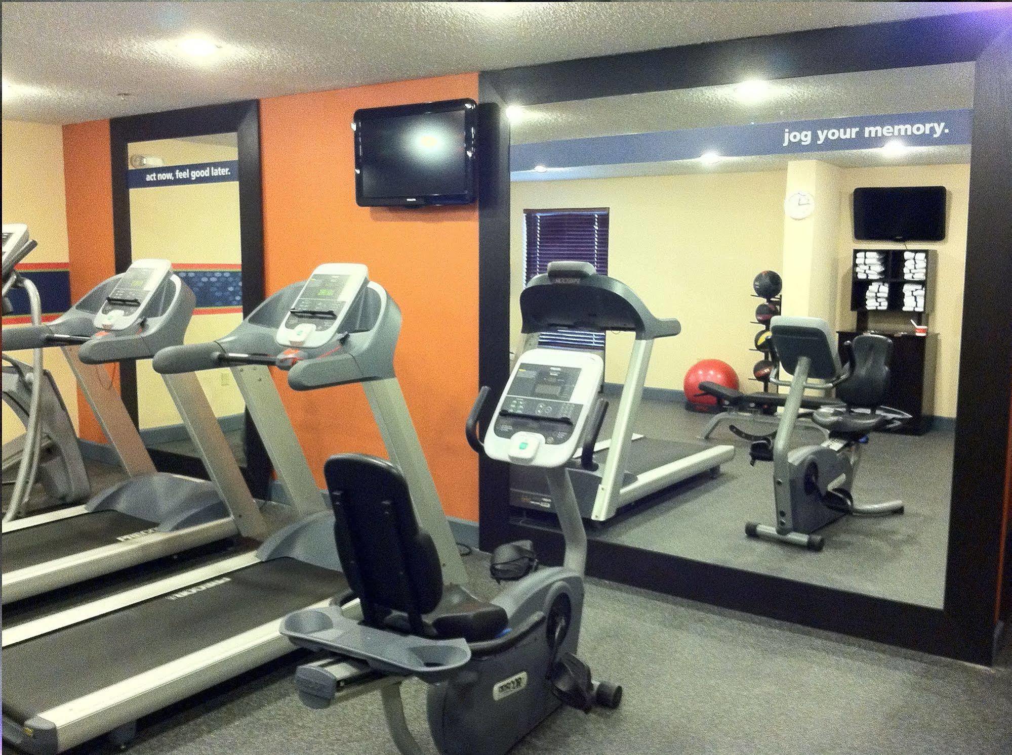 Hampton Inn Pennsville Екстер'єр фото